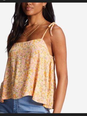 Billabong floral crop tank